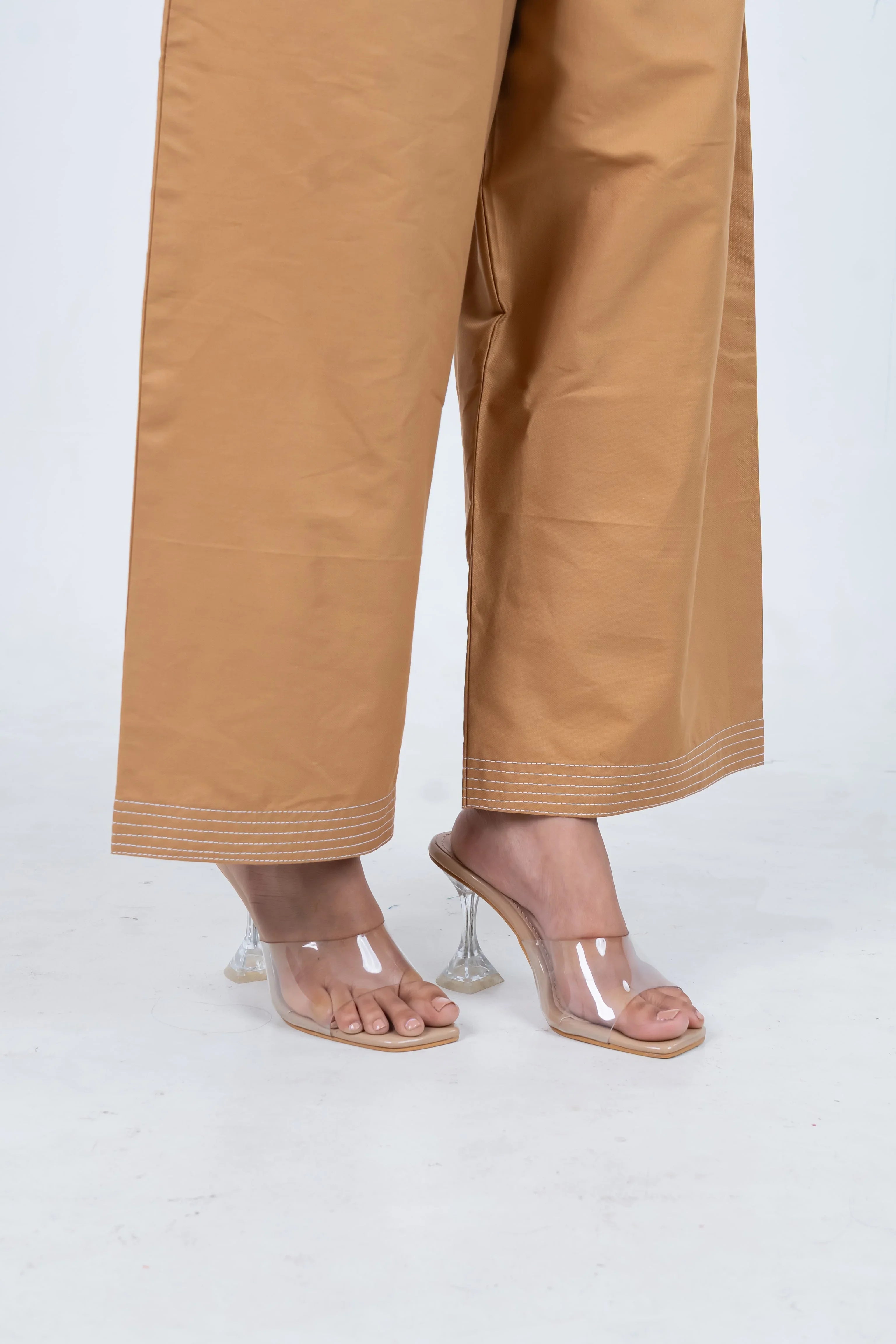Spiced Honey Co-Ord with Hen Embroidery