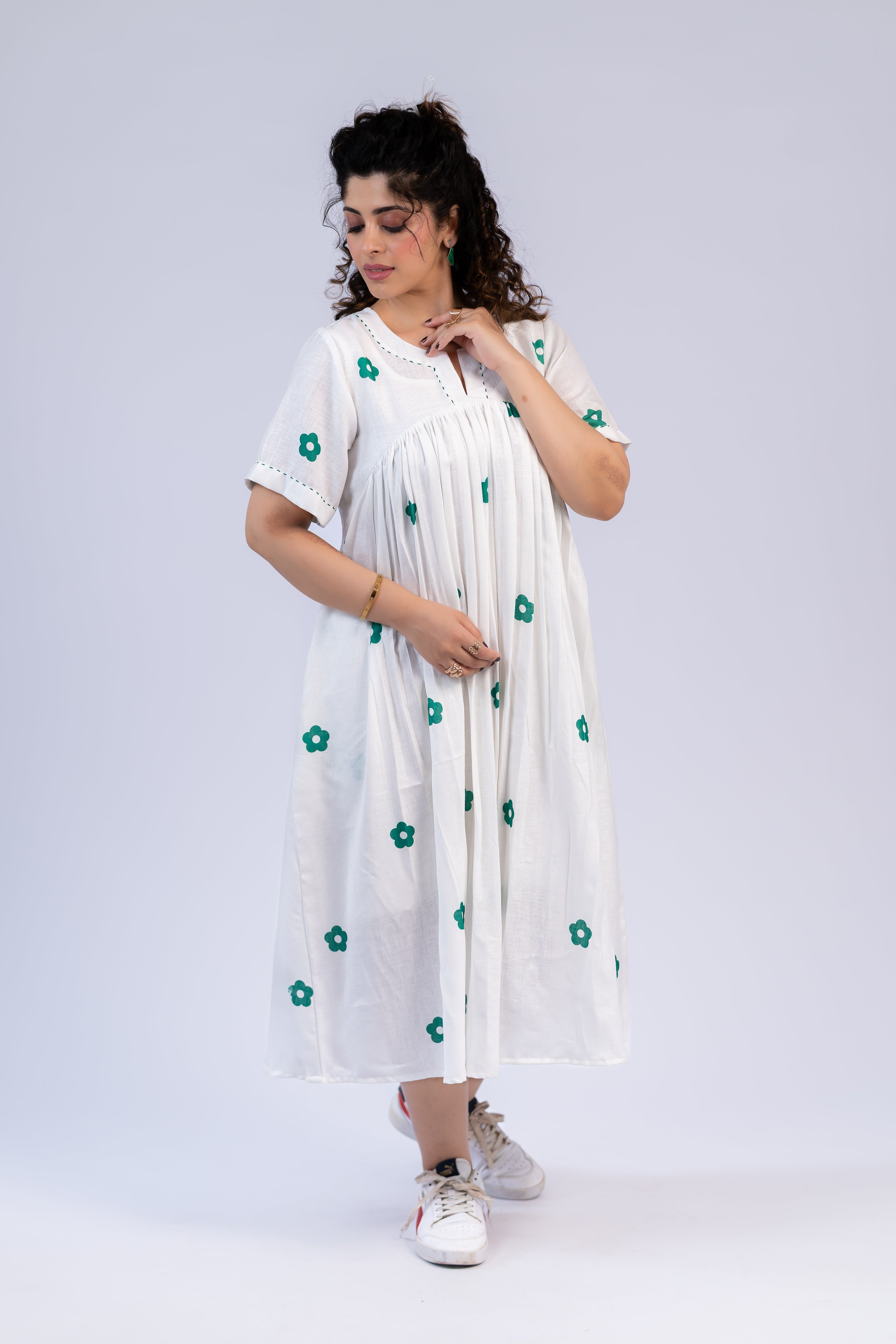White & Green Daisy Print Linen Dress
