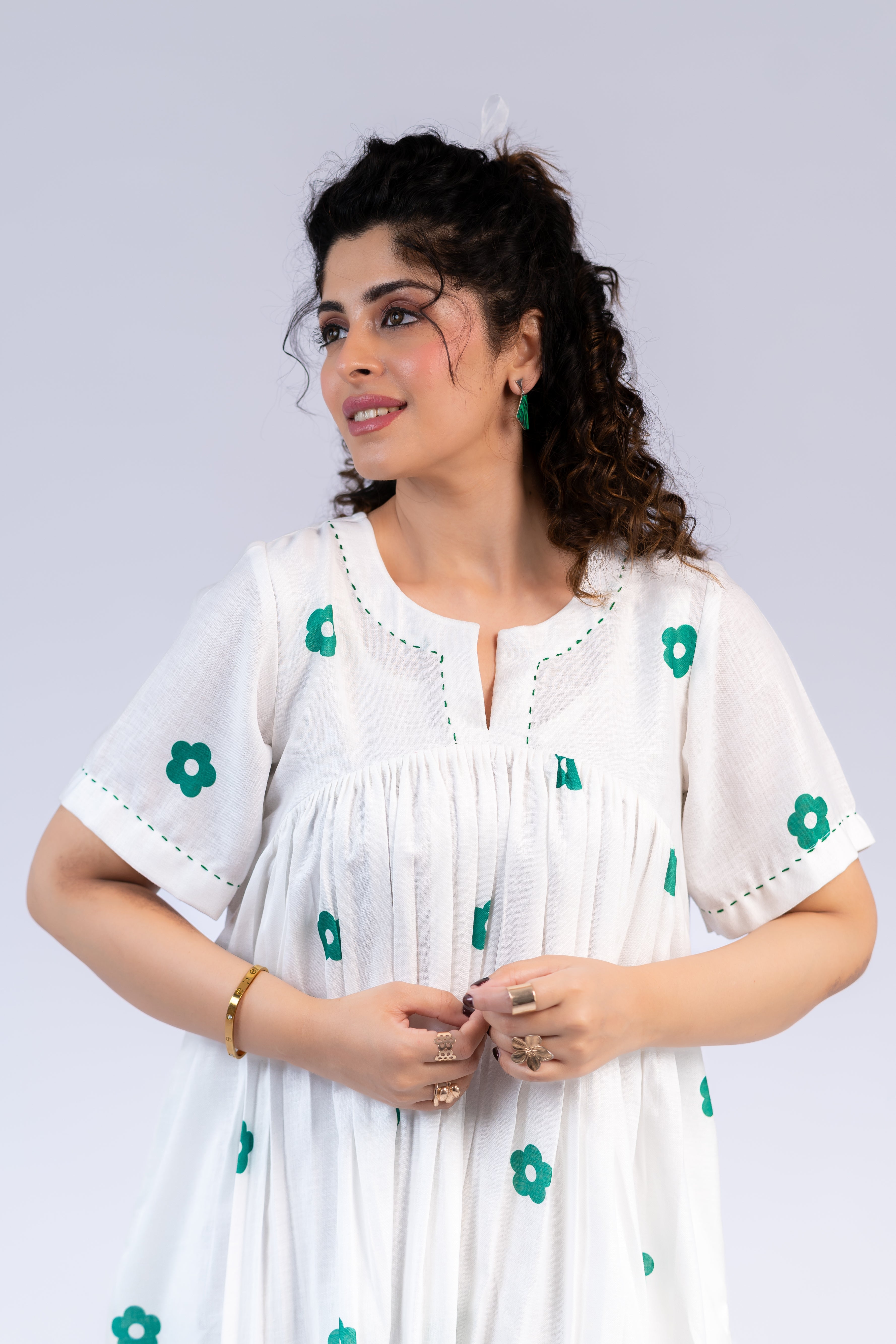 White & Green Daisy Print Linen Dress