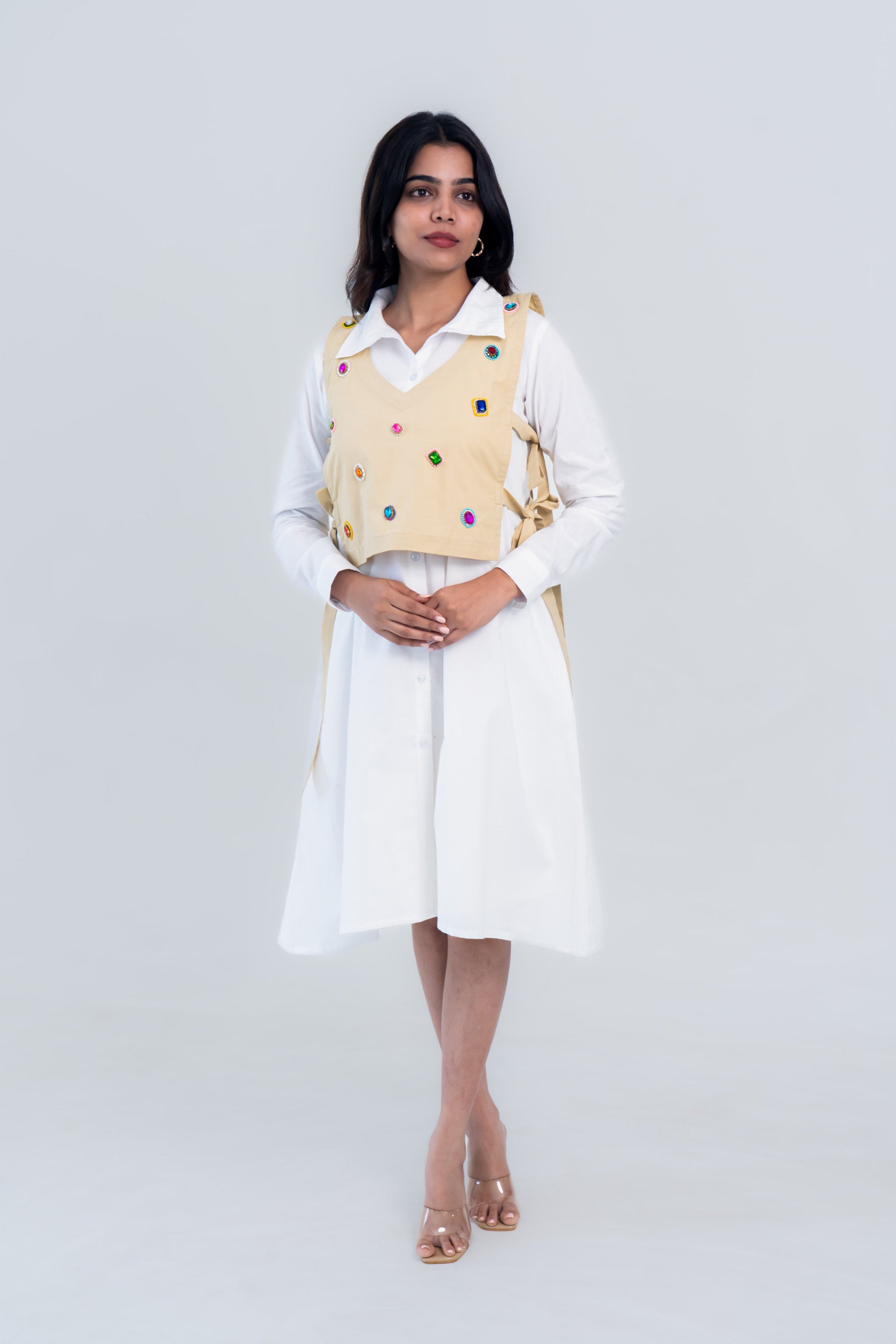 Charm Embroidered Cropped Vest