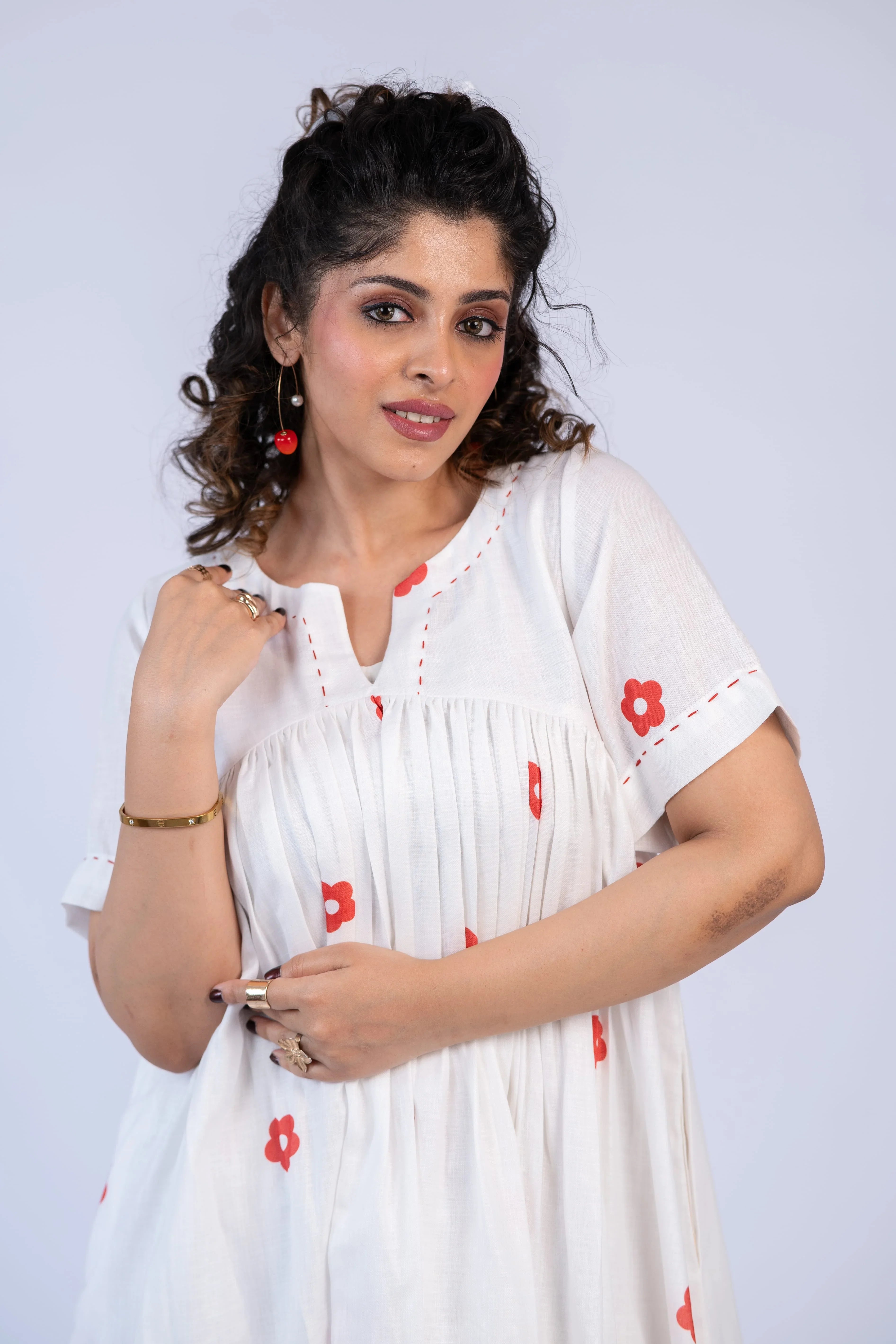 White & Red Daisy Print Linen Dress