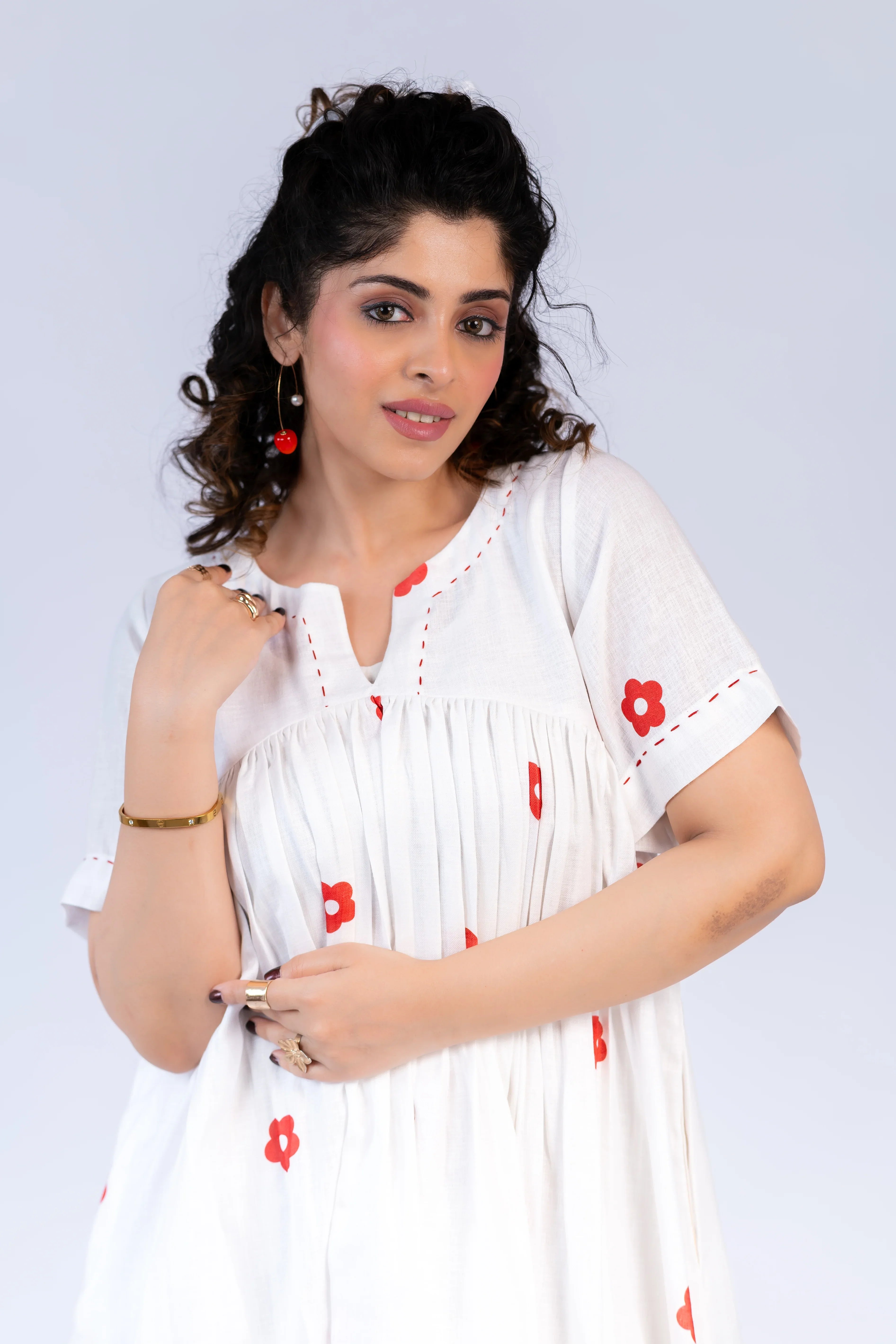 White & Red Daisy Print Linen Dress