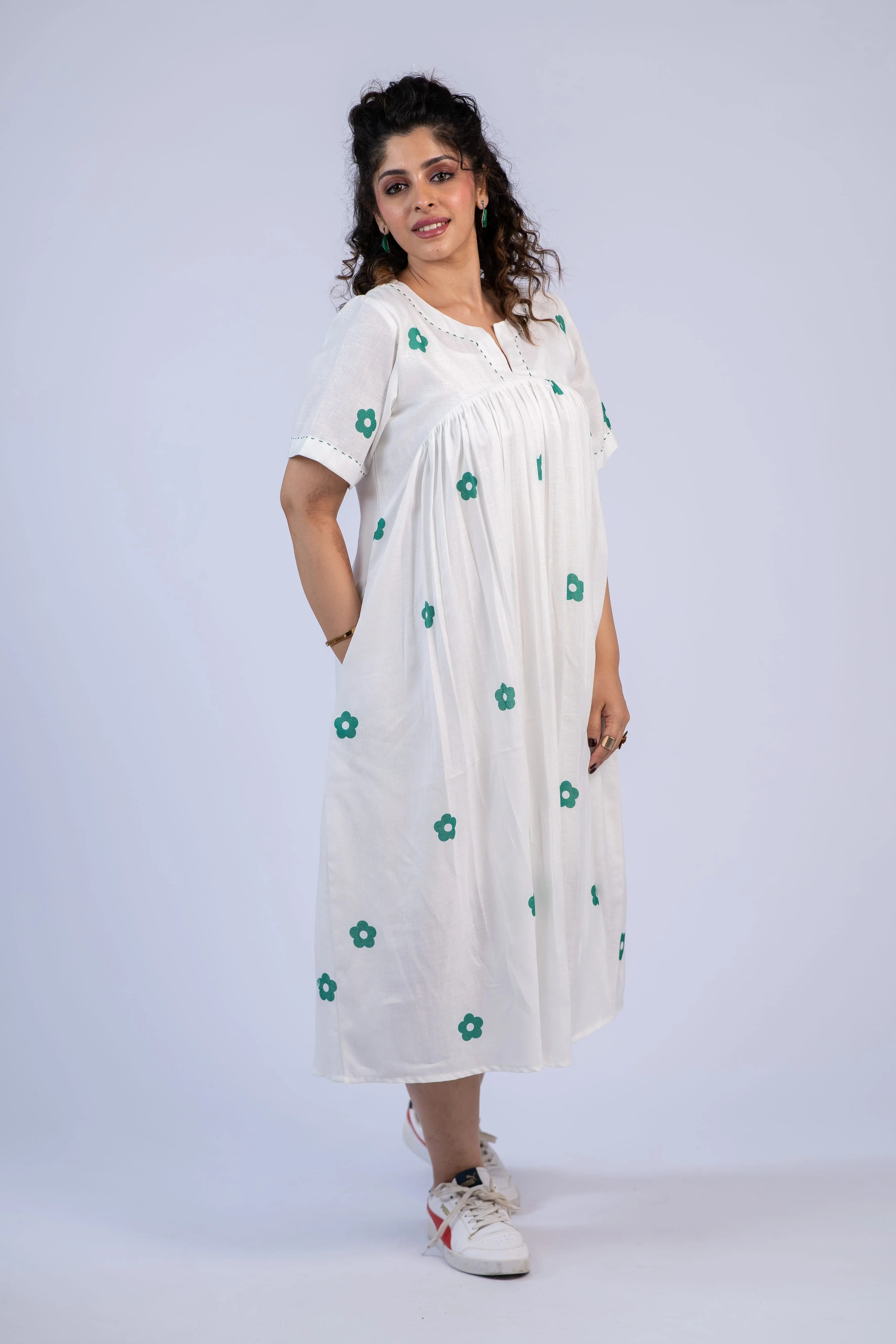White & Green Daisy Print Linen Dress