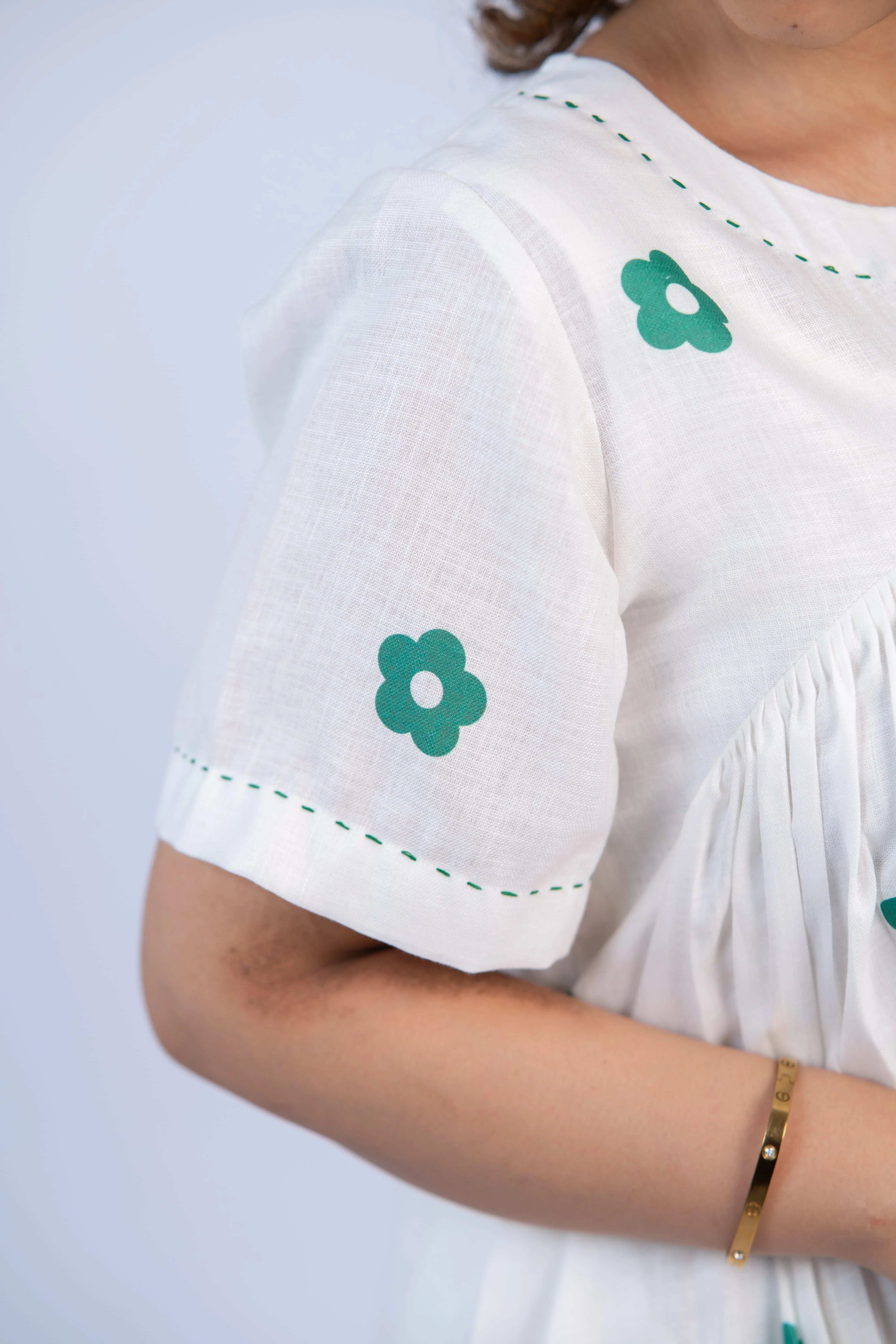 White & Green Daisy Print Linen Dress