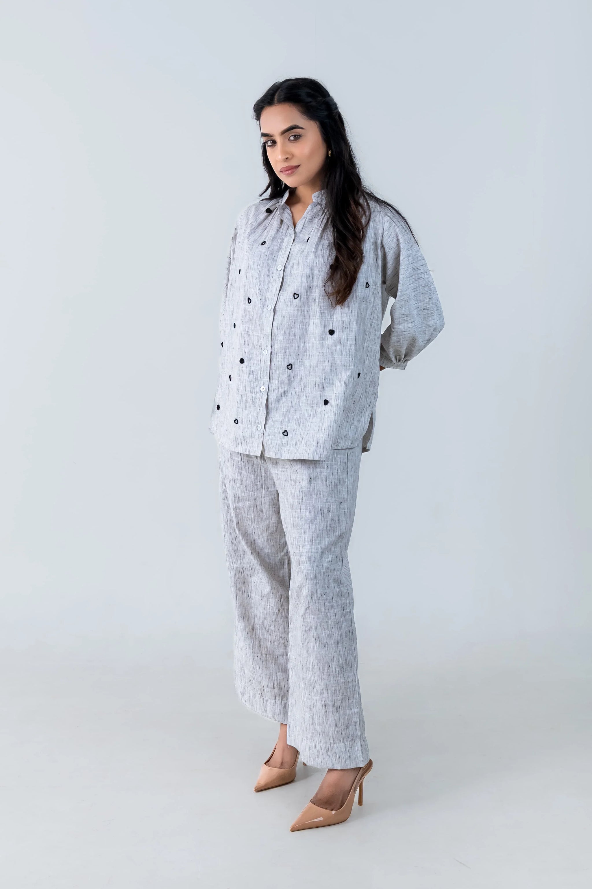 Gray linen co-ord set with heart details, paired with beige heels for everyday style