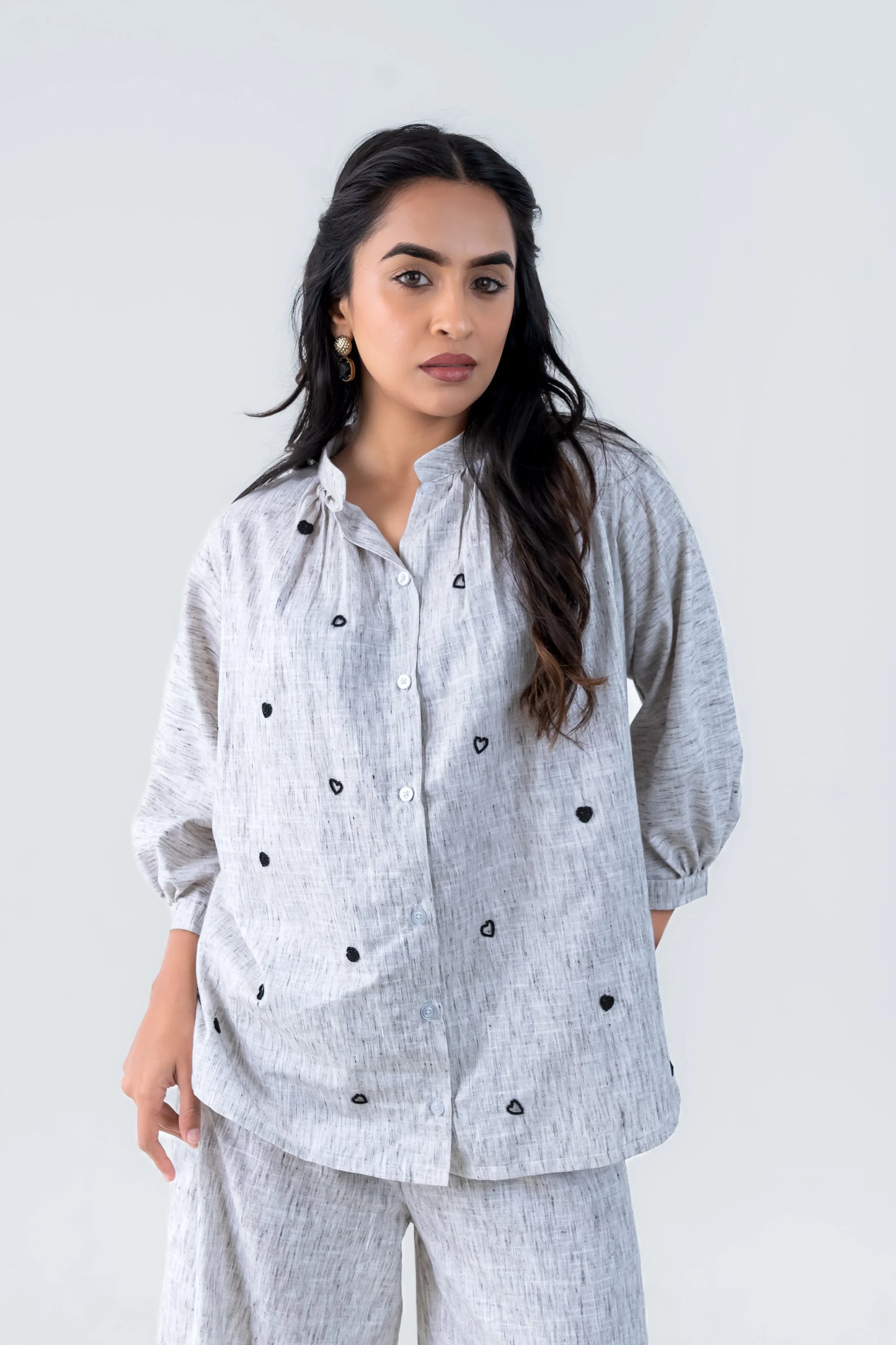 Gray heart-patterned button-up shirt and matching pants for women's casual wear